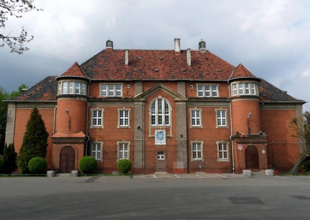 Skole